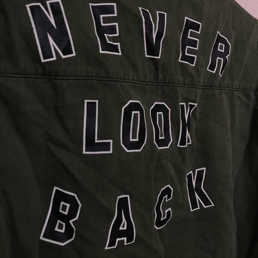 Button up jacket - Picture 2 of 5